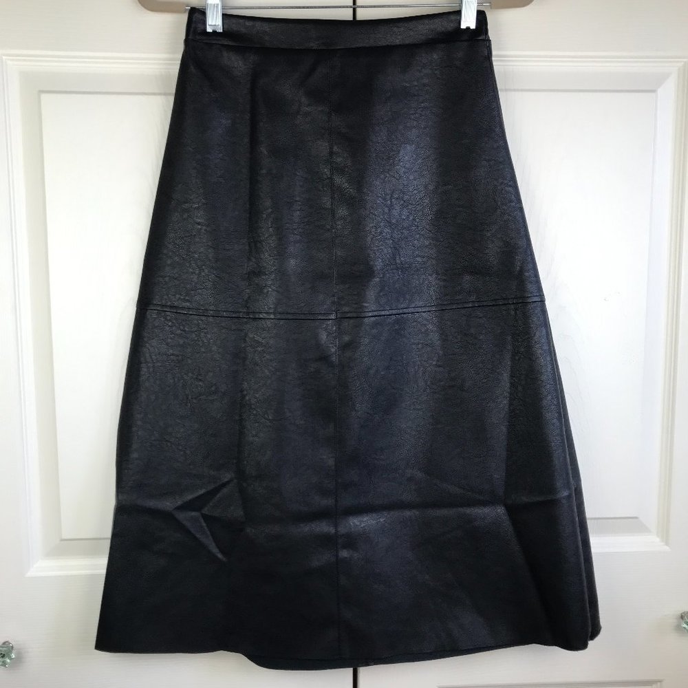Lapis women’s Faux Leather Skirt Black